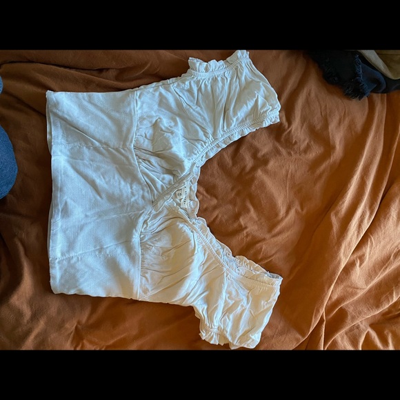 Pacsun Ruffle Crop Top - Picture 2 of 2